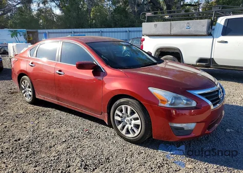 2015 Nissan Altima 2.5 z USA, uszkodzony, nr VIN 1N4AL3AP3FC266750